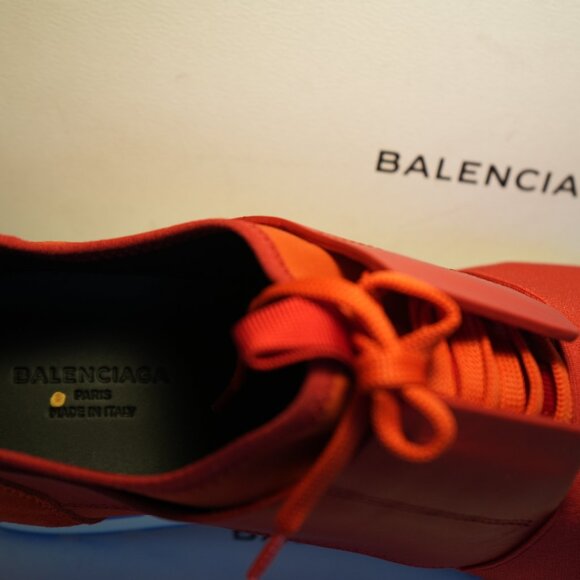 BALENCIAGA EU SIZE 42 - Picture 8 of 9